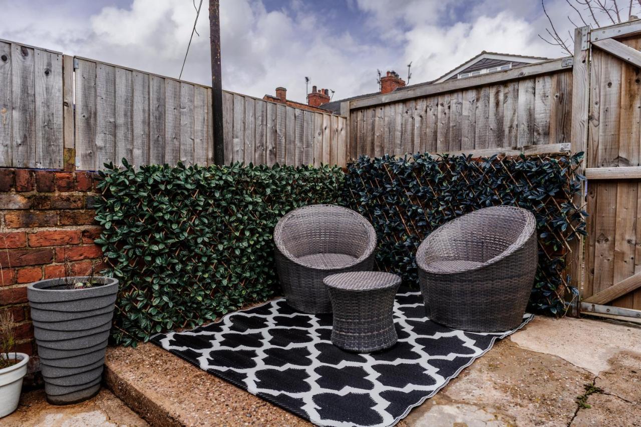 Villa Churnet Valley Townhouse - Modern Cheadle House Exterior foto